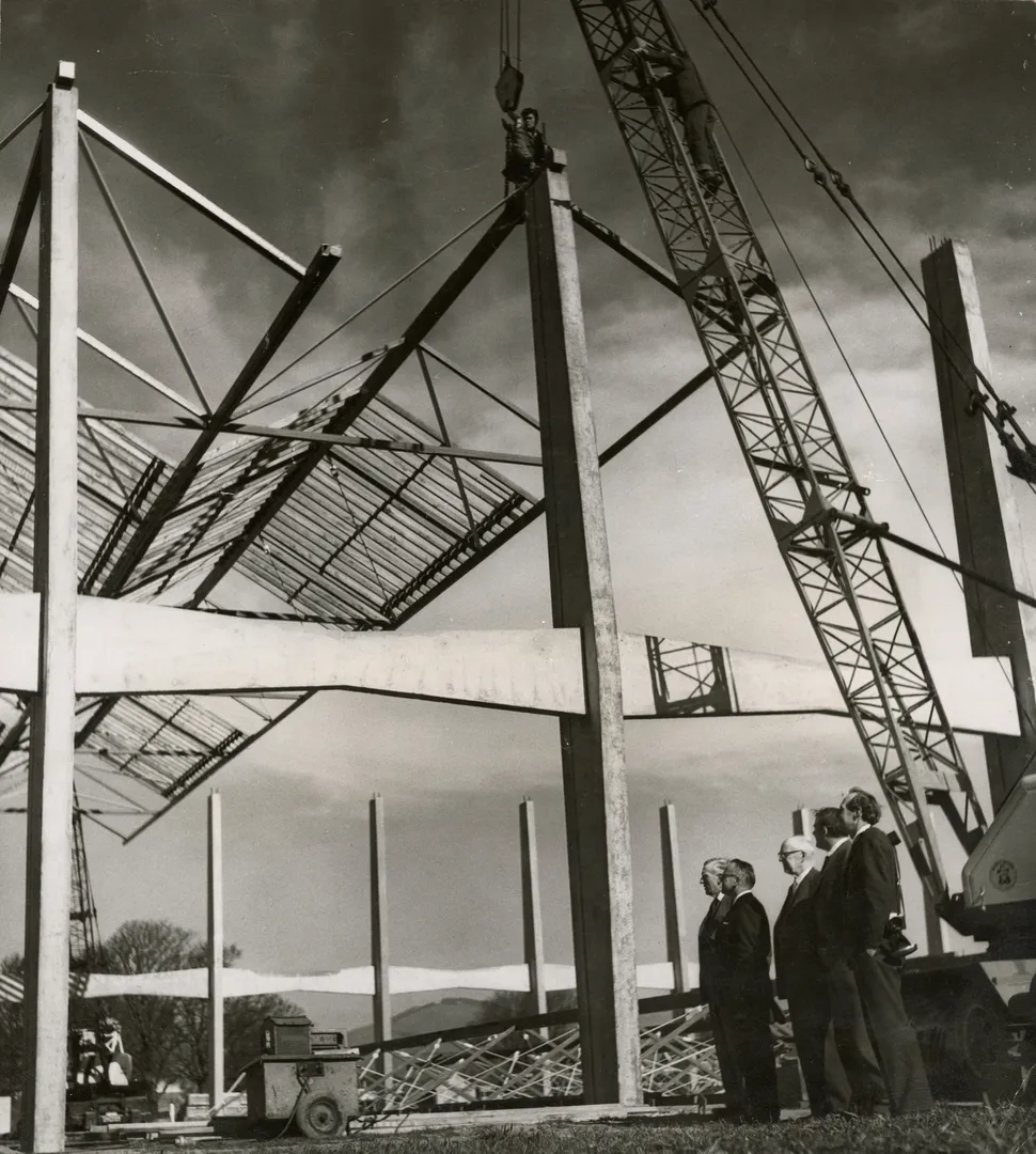 Canterbury Court roof construction
