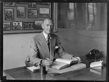 Image: Sir Keith Park, Pan American World Airways