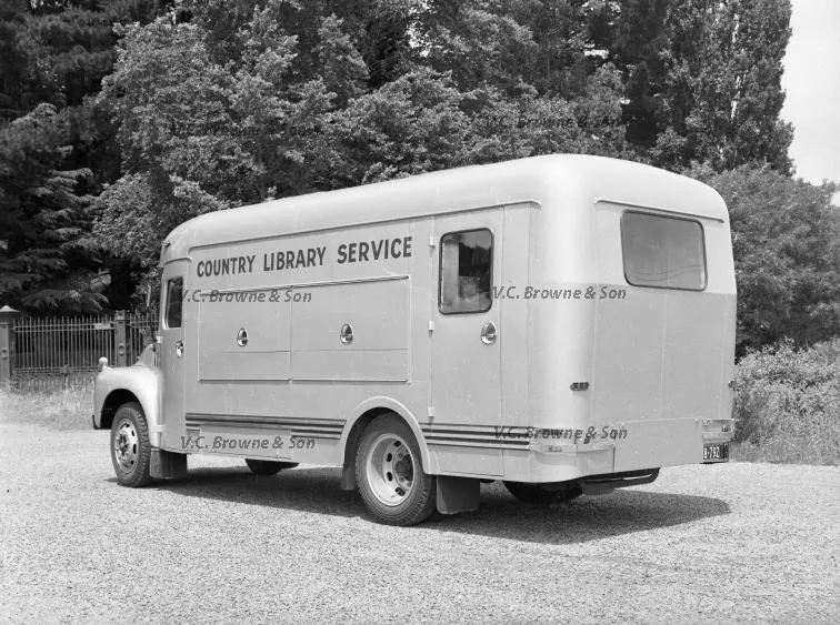 Country Service Library Truck - (Bedford).jpg (PB2016/11)