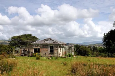 Image: Old house, Ohautira, Waikato, New Zealand  (1 of 3)