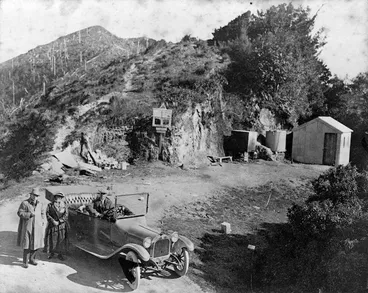 Image: Group at the summit of the Rimutaka Hill Road