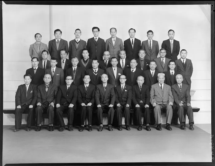 Committee members of the New Zealand Chinese Association, special urgent meeting