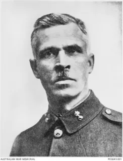 Portrait of Sapper Horace Moore-Jones, New Zealand Engineers. Horace Moore-Jones was born in Malvern Wells, Worcestershire, England in 1868. His parents and family migrated to New Zealand, arriving ..