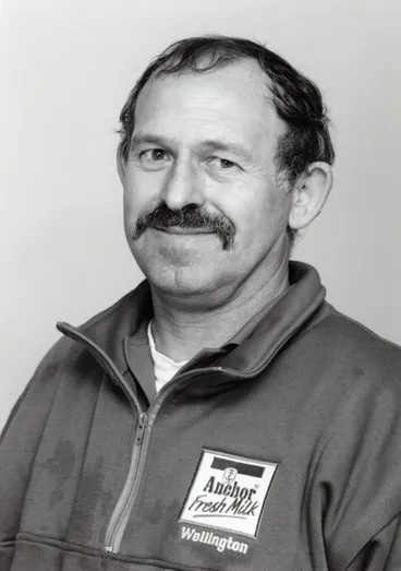 Image: Anchor Fresh Milk; Mike Hayne services retail outlets in Stokes Valley, Upper Hutt, Wainuiomata.