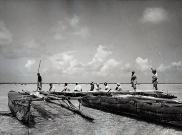 Image: Paupaus (canoes), Tokelau Islands