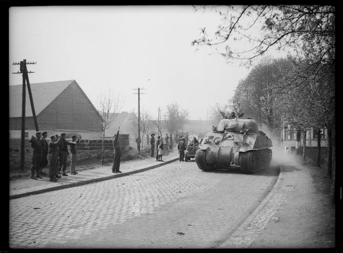 The Americans arrive - Photograph taken by Lee Hill