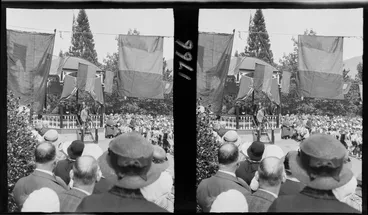 Image: Large crowd of people gathered at the band rotunda, Queenstown, for an unidentified event, possibly the visit of the Duke of Gloucester
