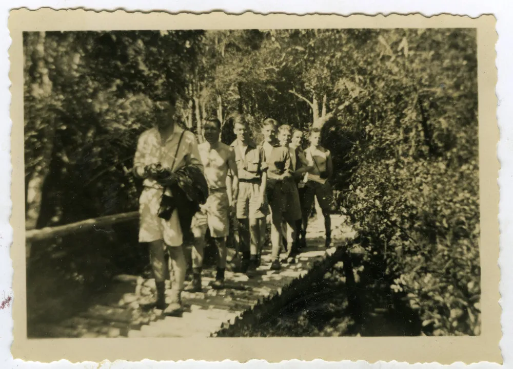 "Tough on the bridge! Tramp Summer 1947-48," Presbyterian Harrier Club - Wellington