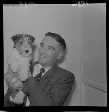 Image: Dog with auctioneer