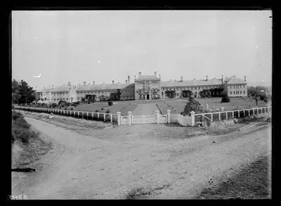 [Avondale Lunatic Asylum  main building and grounds]