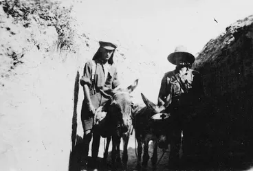 Image: Soldiers with donkeys