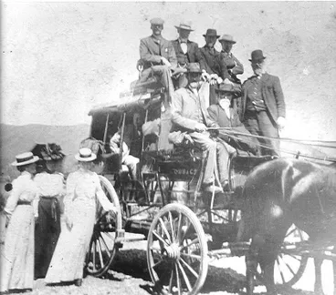 Image: Cobb & Co. Coach on the Beach Road