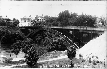 Image: "The Traffic Bridge, Hamilton"