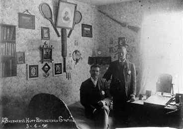 Image: Robert Smith and brother Sydney Wordsworth Smith