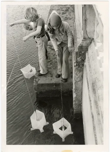 Image: Nuclear Disarmament lanterns