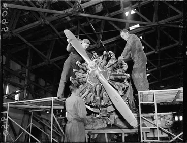Image: Three men working at Woodbourne Air Force Base, Blenheim