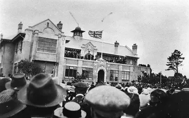 New Plymouth Boys' High School Image: New Plymouth Boys' High School
