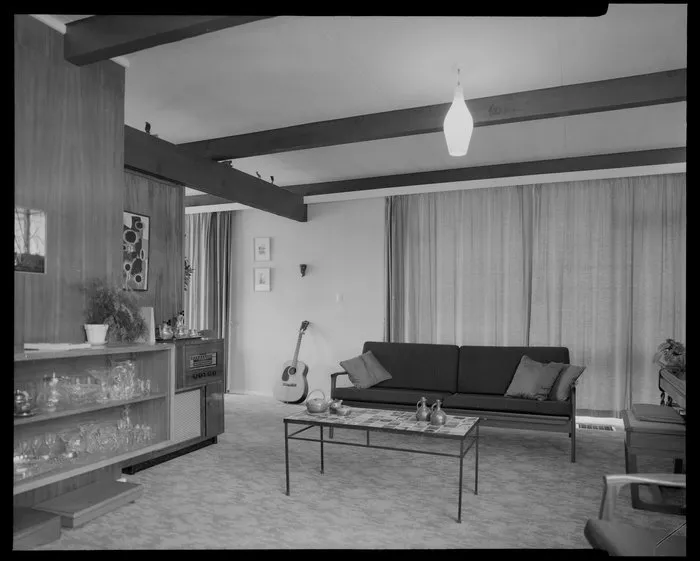 Living room of Utting house [Wellington?]