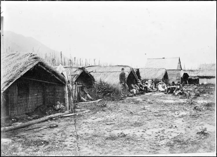 Whare inside Te Aroha Pā