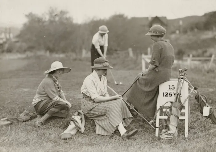 Creator unknown :Photograph of women golfers