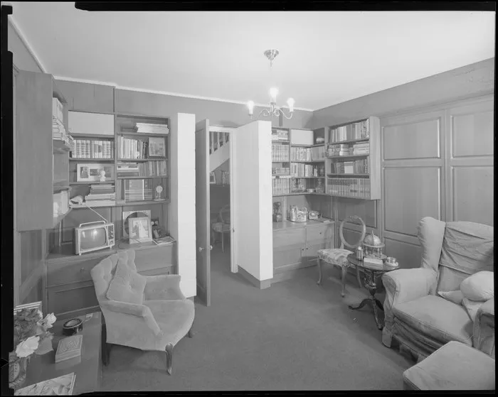 Den interior, Todd house