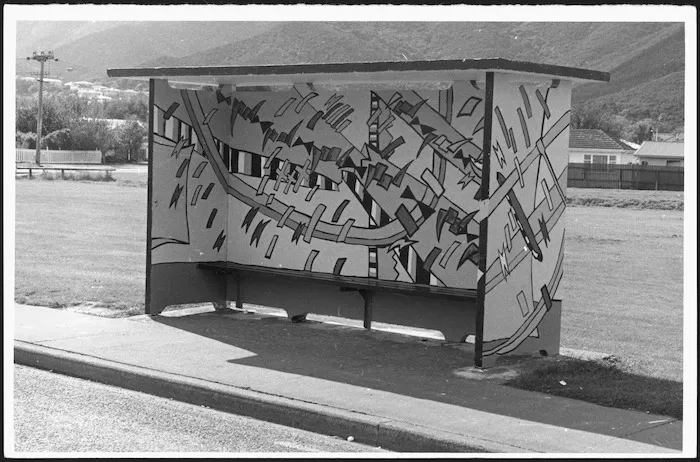 Bus shelter, Fitzherbert Road, Wainuiomata
