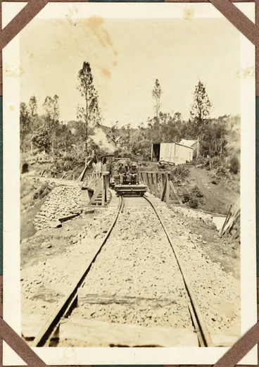 Image: Georges Creek Bridge, Huia, 1926