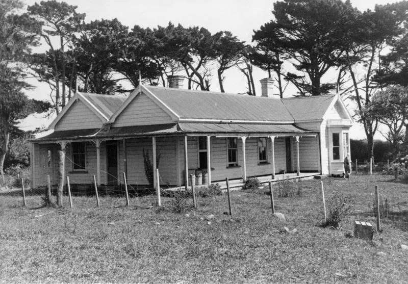 Rutherford Homestead, Lower Parihaka Road, Pungarehu