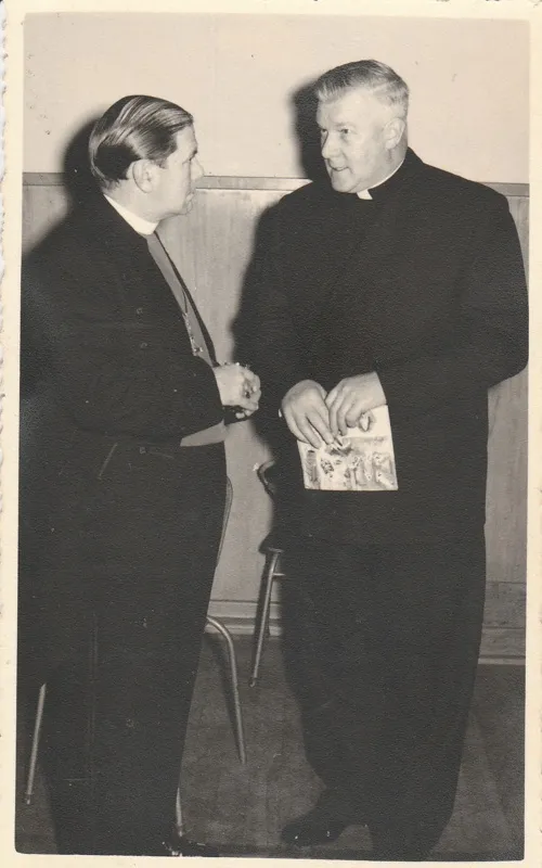 Robert Hattaway talking to another clergyman, possibly Chris Chatfield.