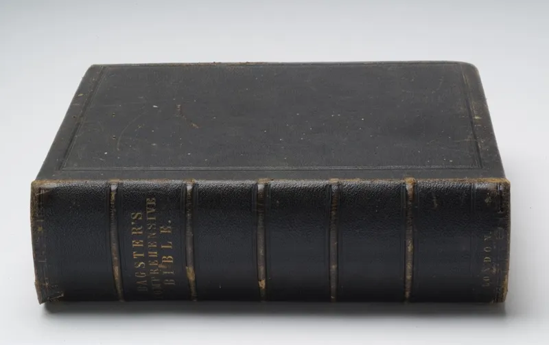 Bagsters Comprehensive Bible