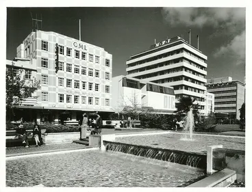 Image: Fountains in Garden Place, Hamilton
