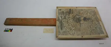 Swimming safety sign Image: Swimming safety sign