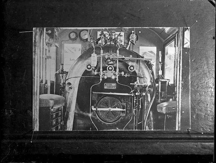 Cab fittings of Ab class locomotive (New Zealand Railways, number 608, 4-6-2)