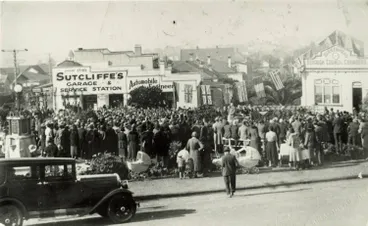 Arbor Day in the Civic Reserve, Highbury, Birkenhead. Image: Arbor Day in the Civic Reserve, Highbury, Birkenhead.