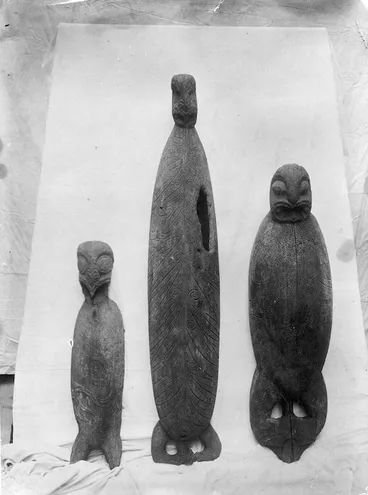 Image: Maori wooden carved coffins