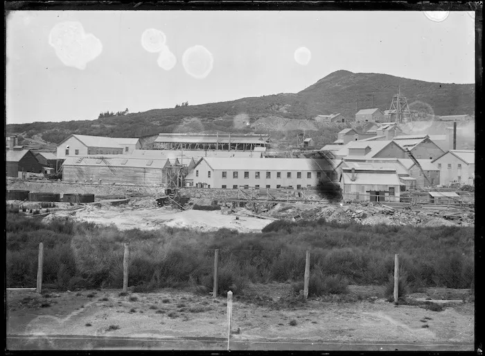 Martha gold mining battery at Waihi, before the shift to Waikino
