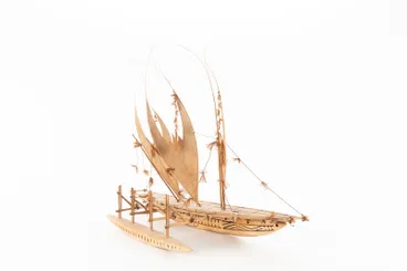 Image: Model: outrigger canoe, Papua New Guinea