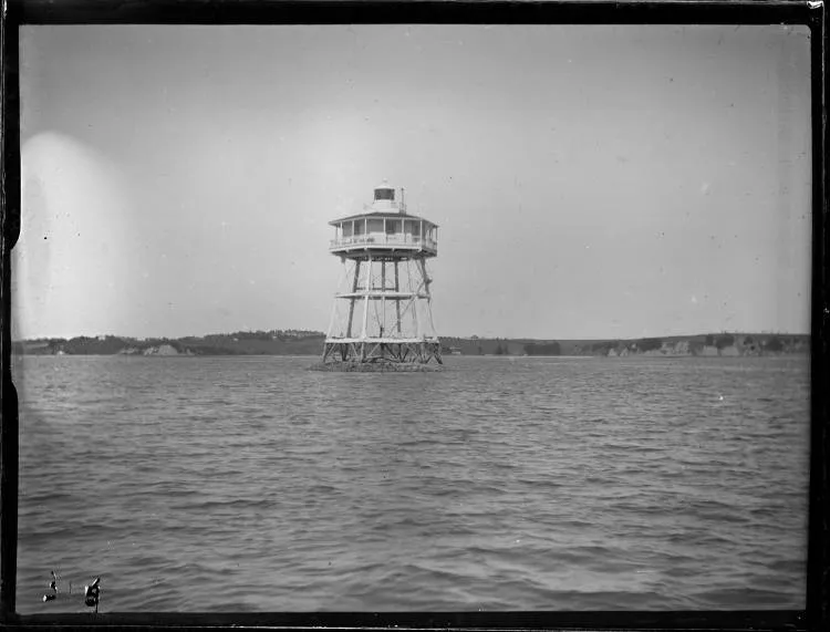 Bean Rock lighthouse, Waitematā Harbour