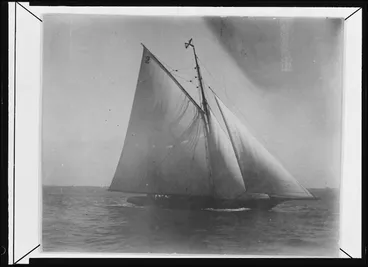 Image: Creator unknown: Photograph of Alexander Turnbull's yacht Rona