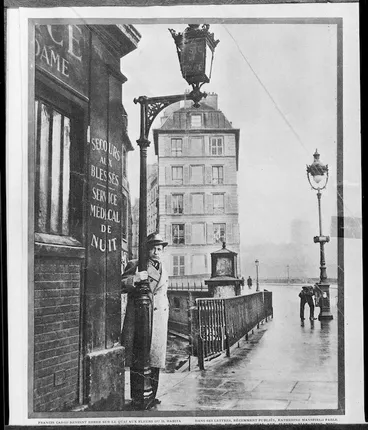 Image: Newspaper photograph of Francis Carco on le Quai aux Fleurs