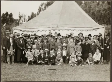 Image: Pupils of the correspondence School