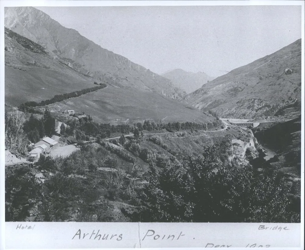 Arthur's Point; Hotel to the left, bridge to the right.