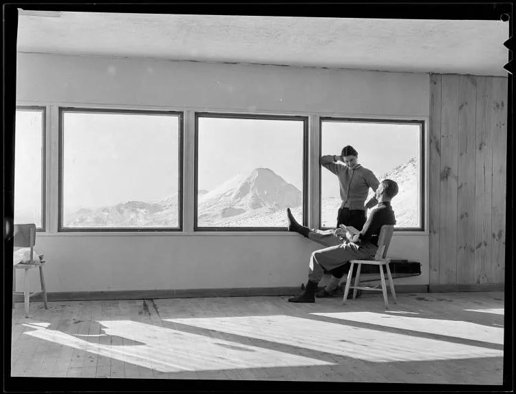 Ruapehu Ski Club Hut, Mount Ruapehu, 1953