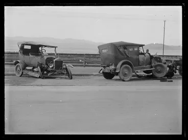 Image: Two cars after an accident on the Hutt Road