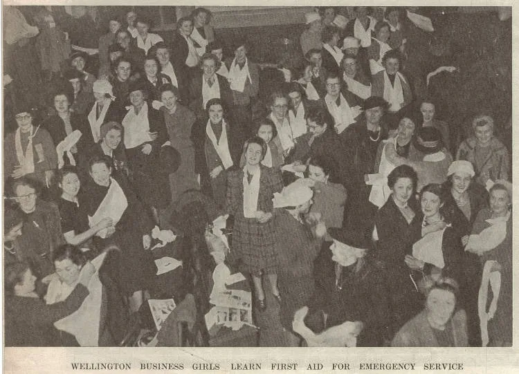 Wellington business girls learn first aid for emergency service