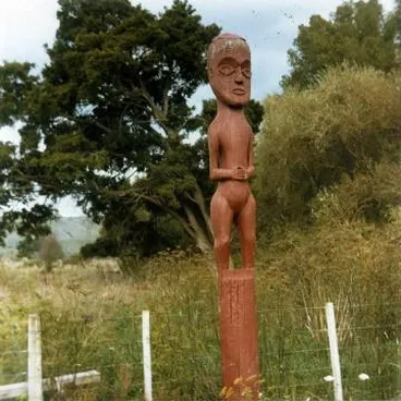 Image: Papawai whakapakoko: Photograph