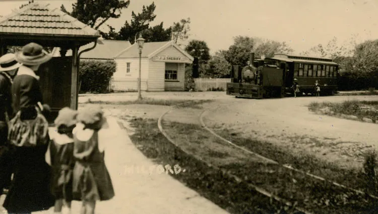 Steam tram at Sheriff's Corner, Milford, turning into Shakespeare Road.