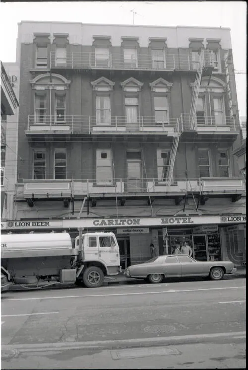 Carlton Hotel, Willis Street