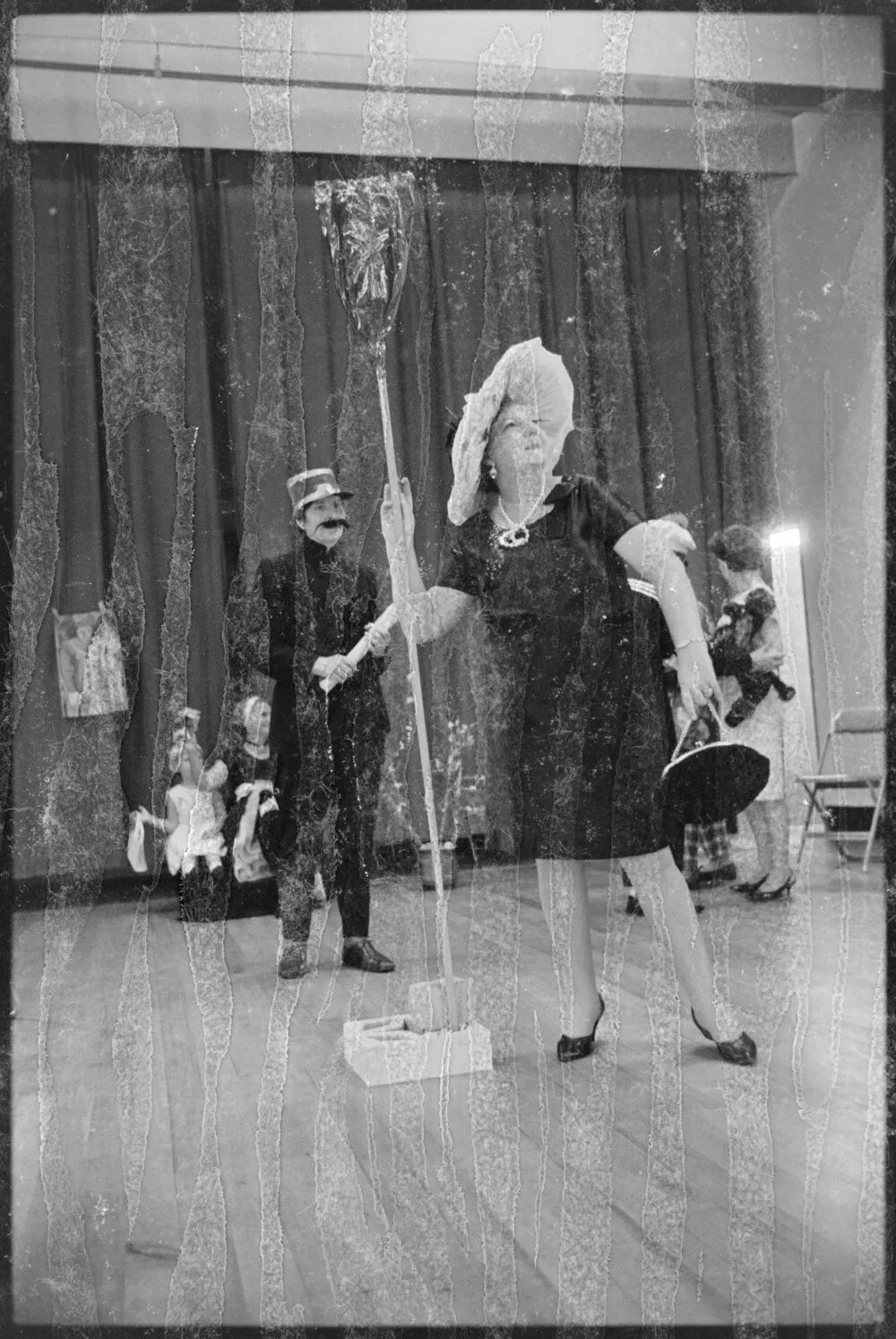 W.D.F.F. Ōmokoroa put on play called "Under Paris Skies"