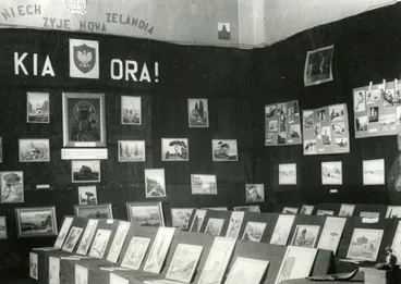 Image: Exhibition of gifts for New Zealand from Polish soldiers